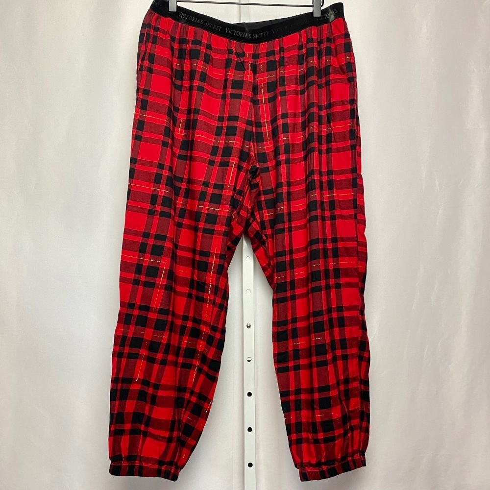 Victoriaʻs Secret Womenʻs Red and Black Plaid Jogger Pajama Pants XL